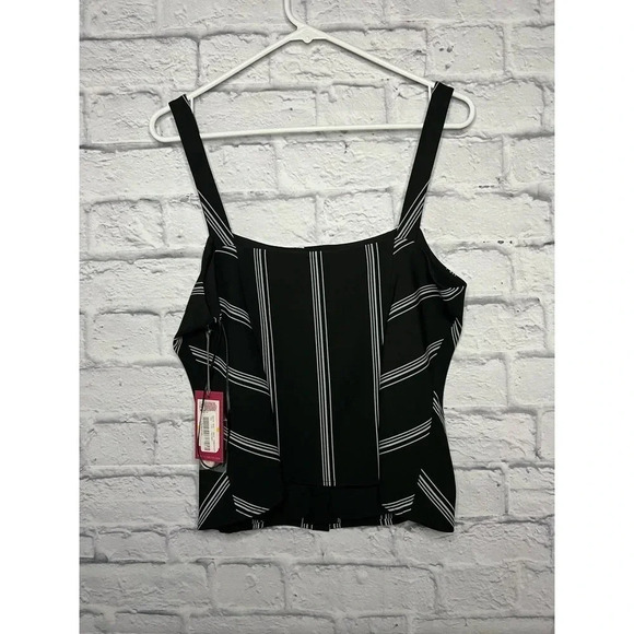 NWT Vince Camuto Womens Black Striped Square Neck Tank Top M. - Picture 3 of 6